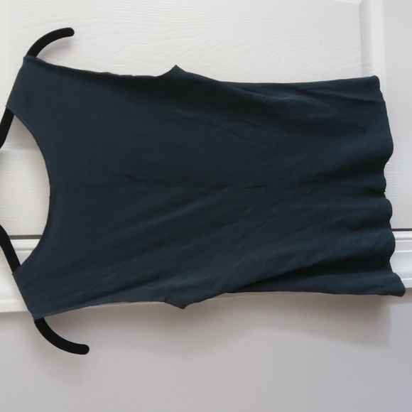 💥Nwot💥ROZAE NICHOLS Embroidered V-neck Top - Picture 4 of 4